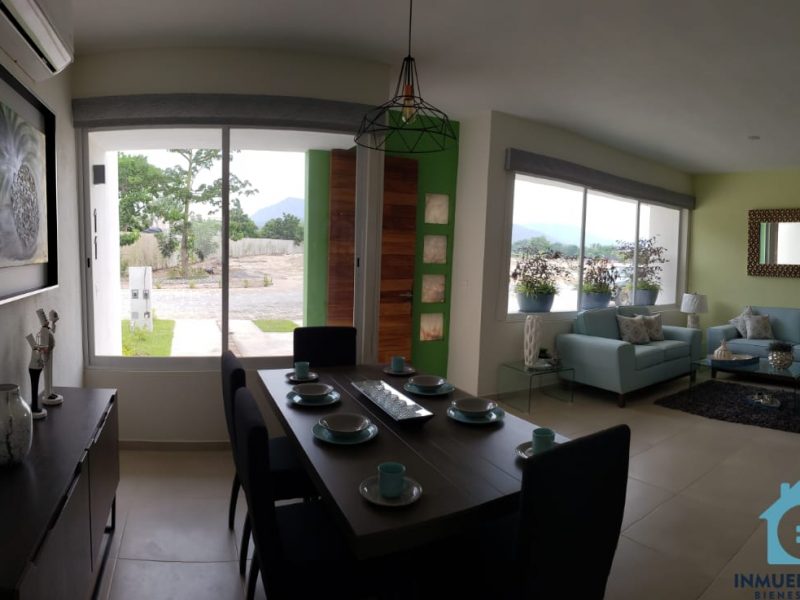 ARBOL DE AGUA Residencial Prototipo ROSA MORADA